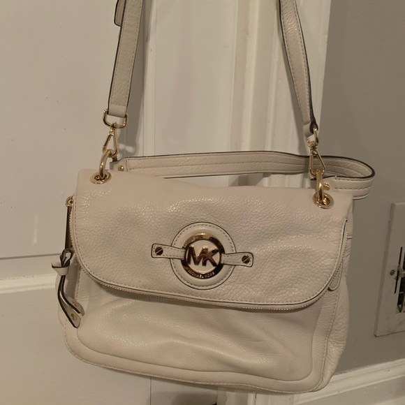 Michael Kors cream purse - Picture 2 of 4